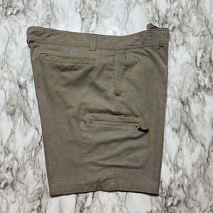 Magellan Outdoors Fish Gear Mens Cargo Shorts Size 42 Beige Water Repellent‎